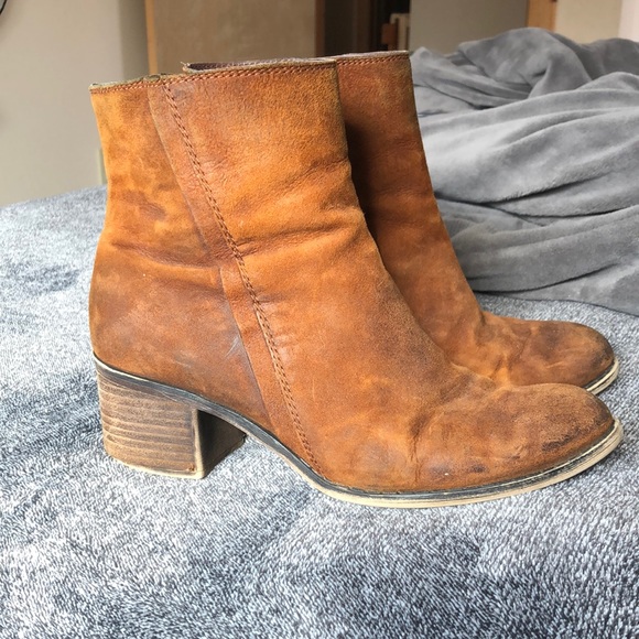 Franco Sarto brown ankle booties - Picture 3 of 6